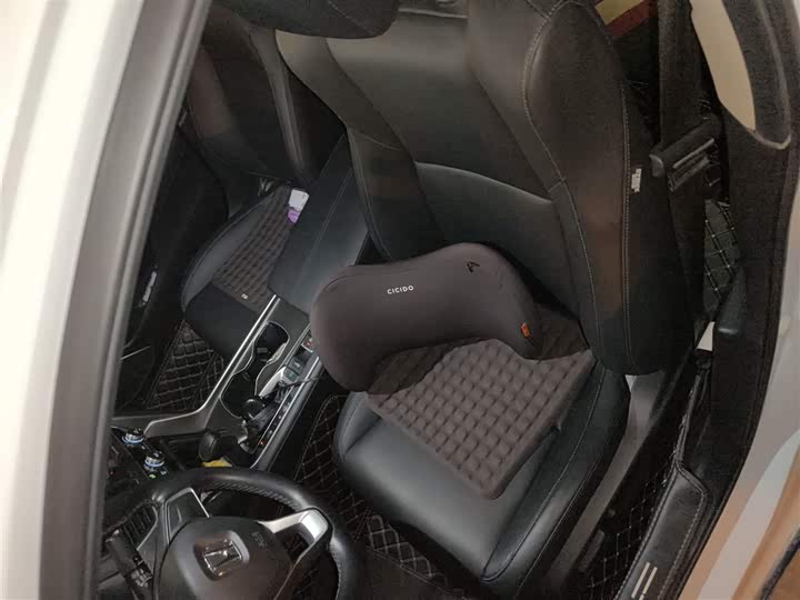 Фото 8 - Honda Accord