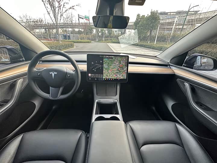 Фото 8 - Tesla Model Y