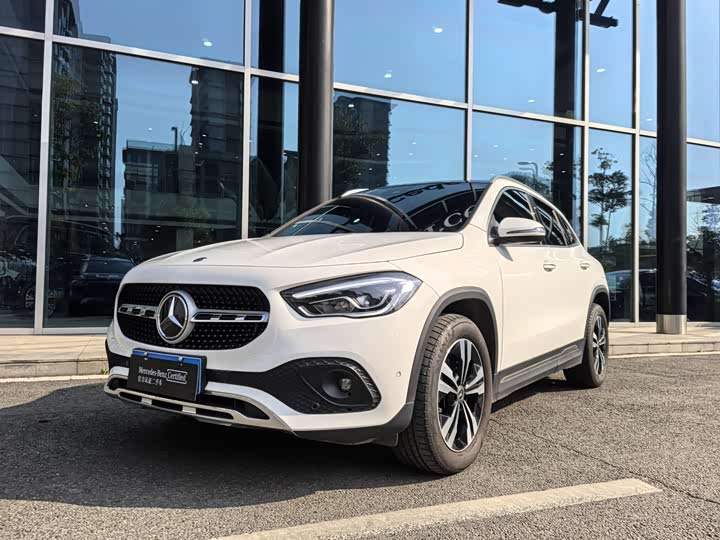 Фото 1 - Mercedes-Benz GLA-Class