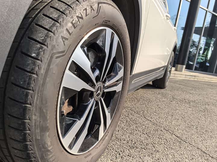 Фото 6 - Mercedes-Benz GLA-Class