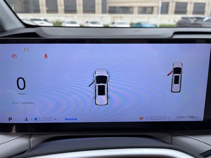 Фото 5 - Maxus G70