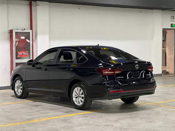 Фото 4 - Volkswagen Lavida