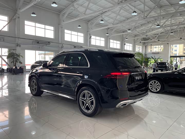 Фото 4 - Mercedes-Benz GLE-Class