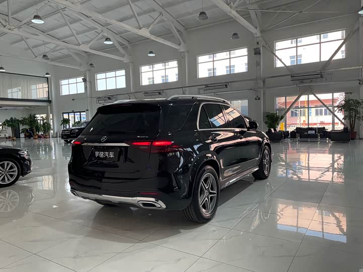 Фото 6 - Mercedes-Benz GLE-Class