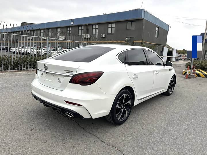 Фото 9 - MG Motor 6