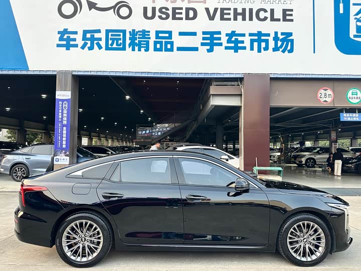 Фото 8 - Bestune B70