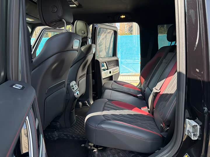 Фото 7 - Mercedes-Benz G-Class