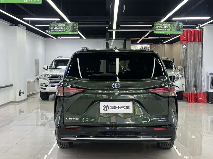 Фото 6 - Toyota Sienna