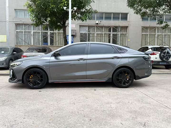 Фото 3 - Geely Binrui