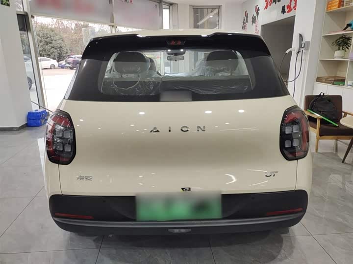 Фото 6 - GAC Aion UT