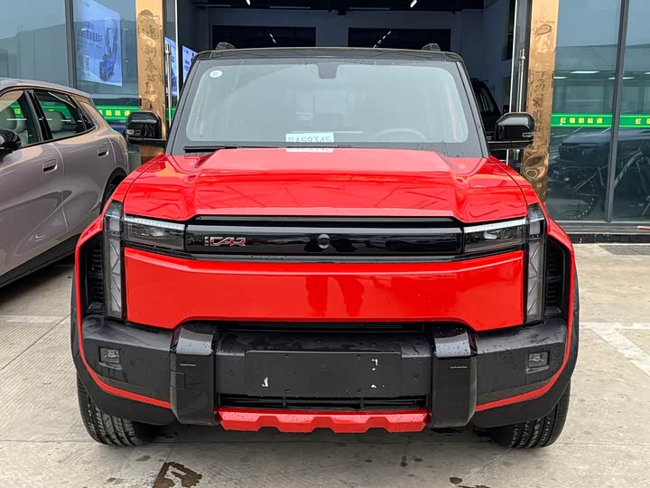 Фото 2 - Chery iCar 03T