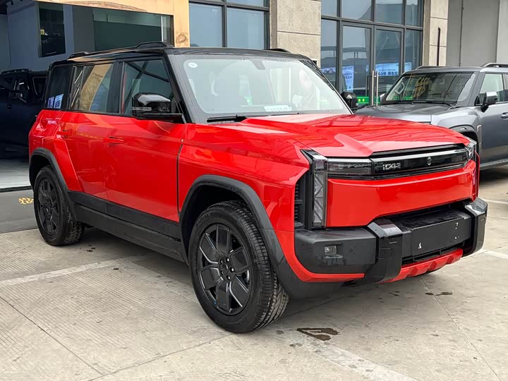 Фото 3 - Chery iCar 03T