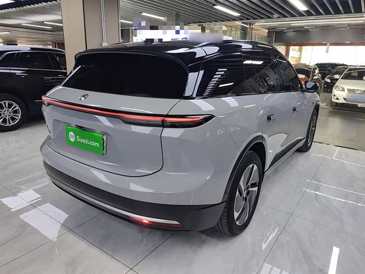 Фото 7 - Nio ES6