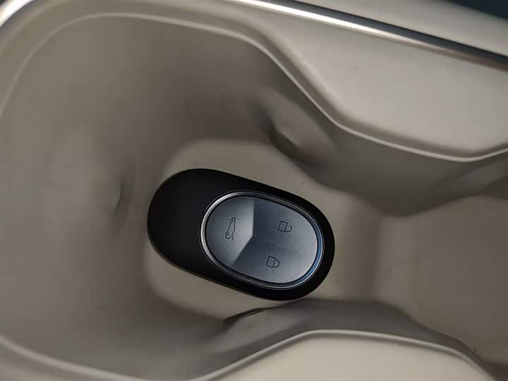 Фото 9 - Nio ES6