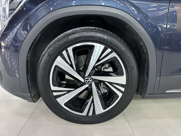 Фото 8 - Volkswagen ID.6 Crozz