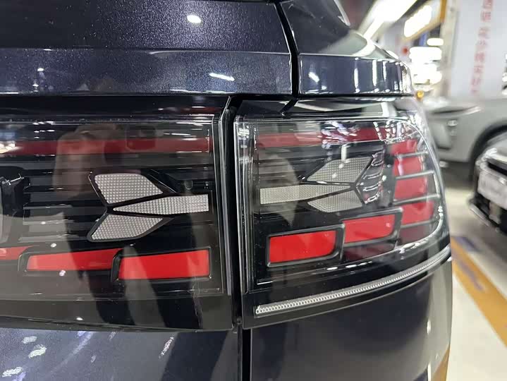 Фото 9 - Volkswagen ID.6 Crozz