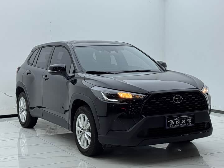 Фото 2 - Toyota Corolla Cross