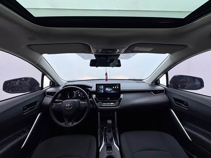 Фото 8 - Toyota Corolla Cross