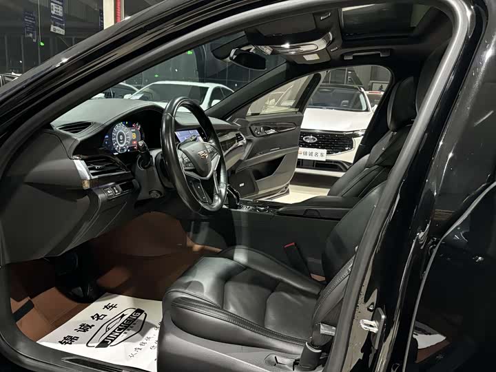 Фото 8 - Cadillac CT6