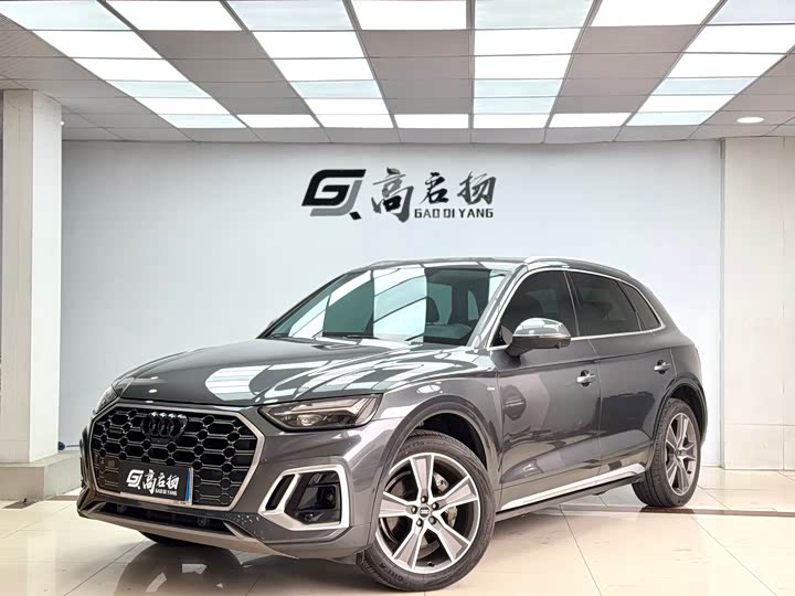 Фото 1 - Audi Q5L