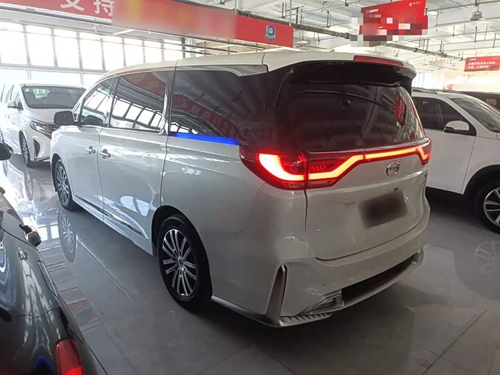 Фото 5 - GAC Trumpchi M8