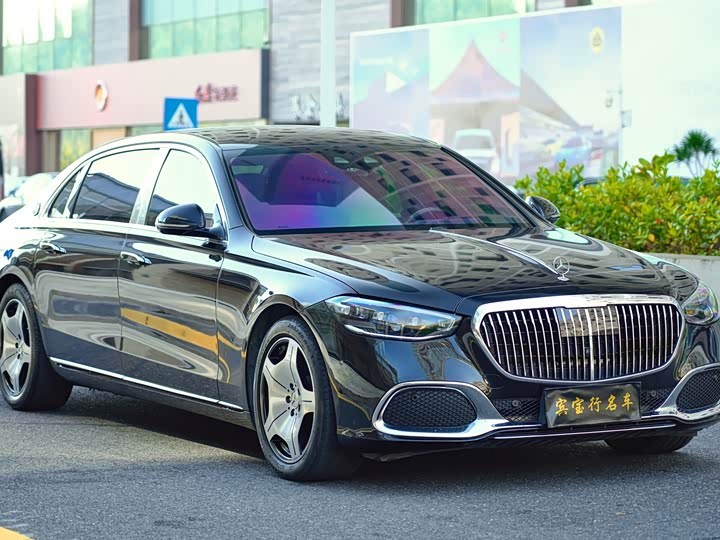 Фото 3 - Mercedes-Benz Maybach S-Class