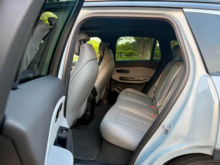 Фото 5 - Nio ES6