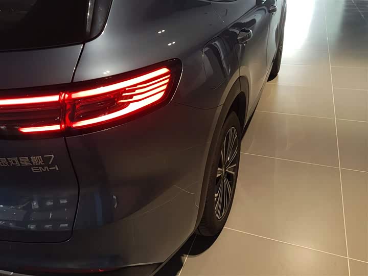 Фото 8 - Geely Galaxy Starship 7