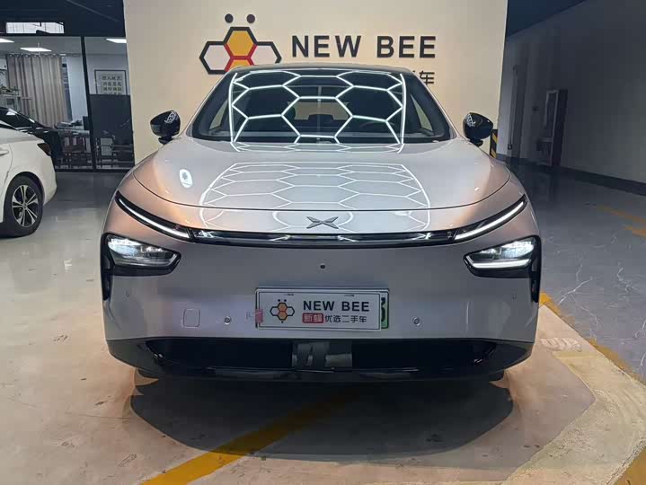 Фото 1 - XPeng G7