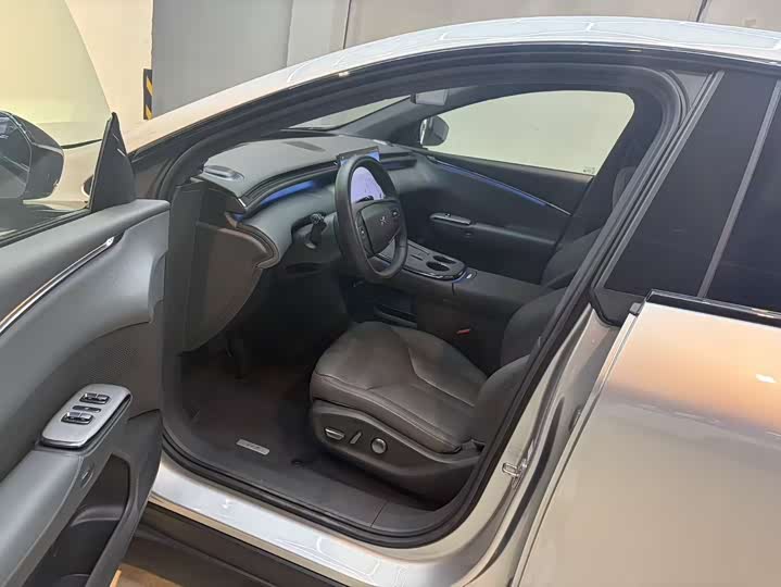 Фото 4 - XPeng G7