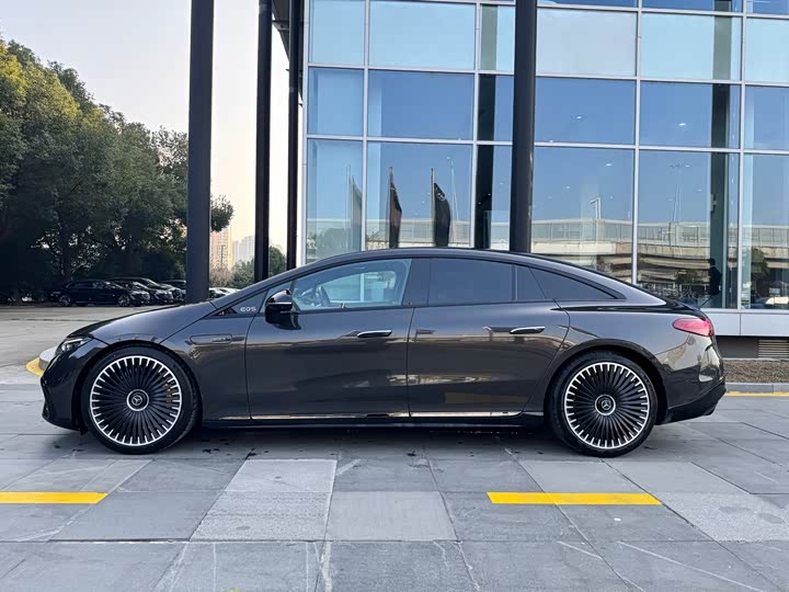 Фото 5 - Mercedes-Benz EQS AMG