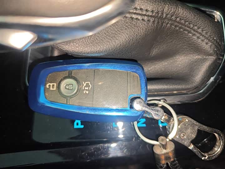 Фото 9 - Ford Escort