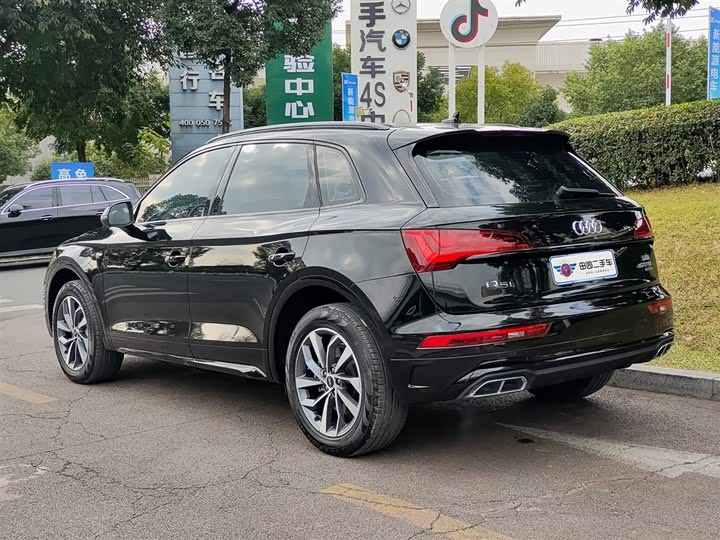 Фото 4 - Audi Q5L