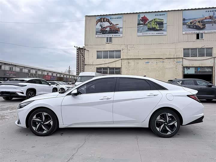 Фото 5 - Hyundai Elantra N line