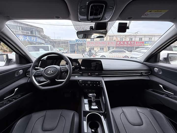 Фото 9 - Hyundai Elantra N line