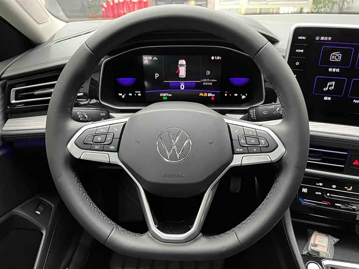 Фото 4 - Volkswagen Sagitar L