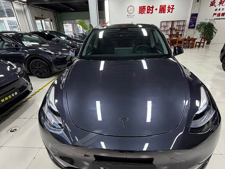 Фото 2 - Tesla Model Y