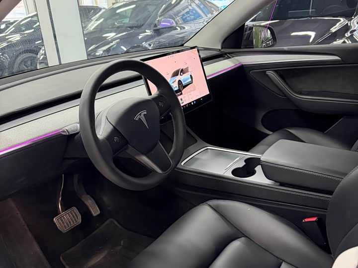 Фото 7 - Tesla Model Y