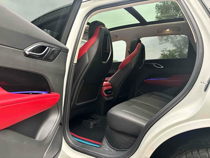 Фото 5 - Hongqi HS3