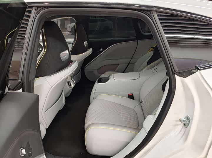 Фото 7 - Avatr 11