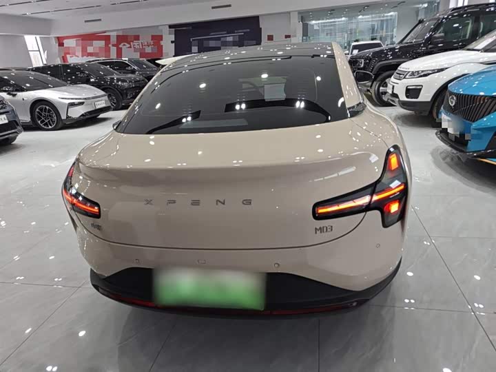 Фото 6 - XPeng Mona M03