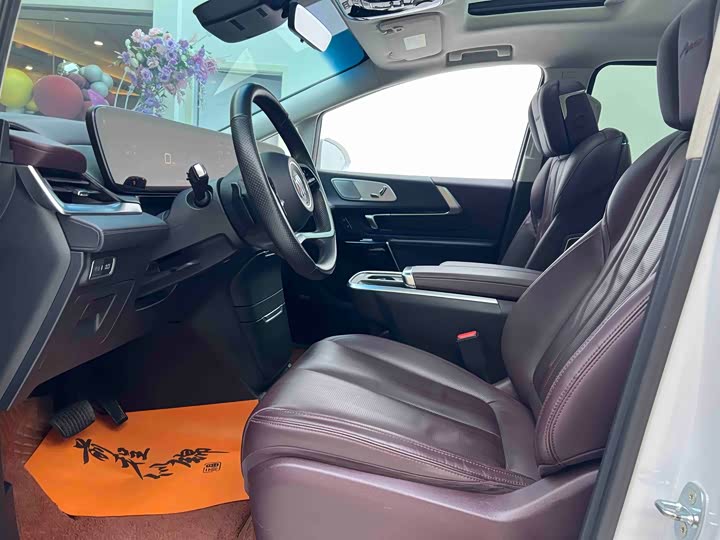 Фото 4 - Buick GL8 Century