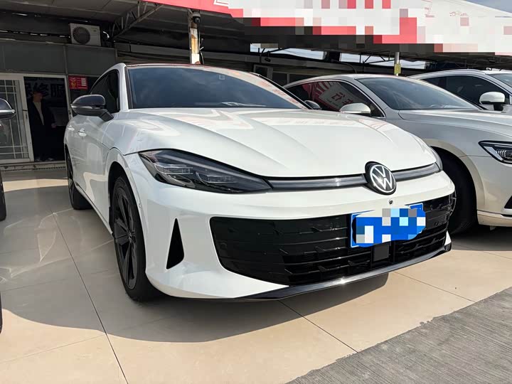 Фото 3 - Volkswagen Lamando L