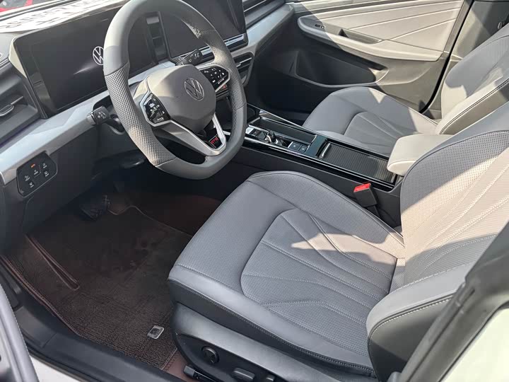 Фото 8 - Volkswagen Lamando L