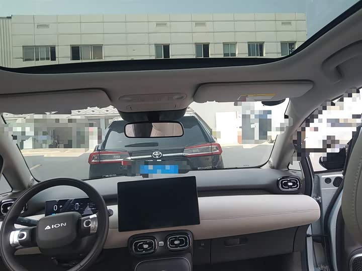 Фото 9 - GAC Aion UT