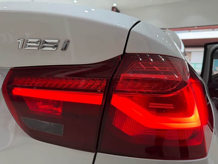 Фото 9 - BMW 1 Series