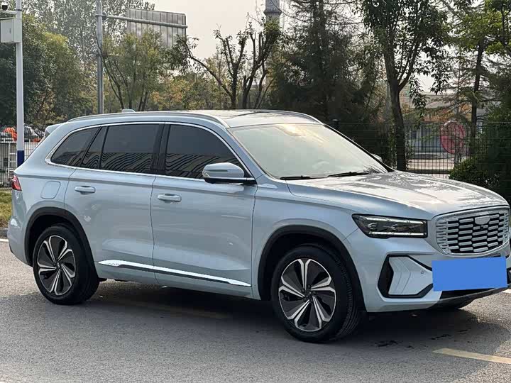 Фото 3 - Geely Monjaro