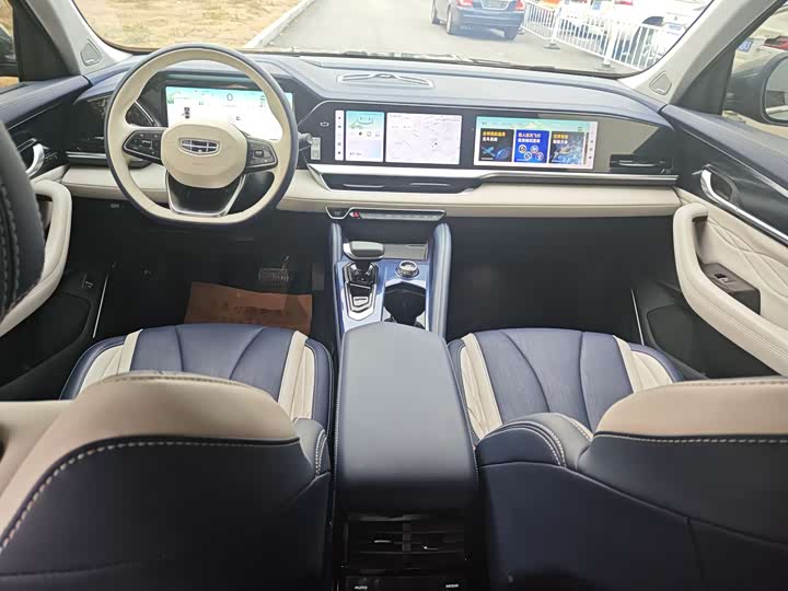 Фото 5 - Geely Monjaro