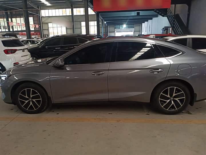 Фото 5 - BYD Qin L