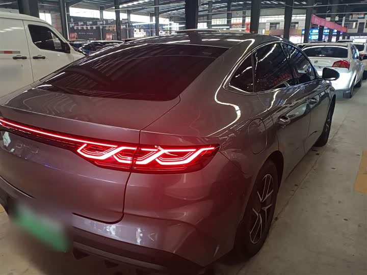 Фото 7 - BYD Qin L